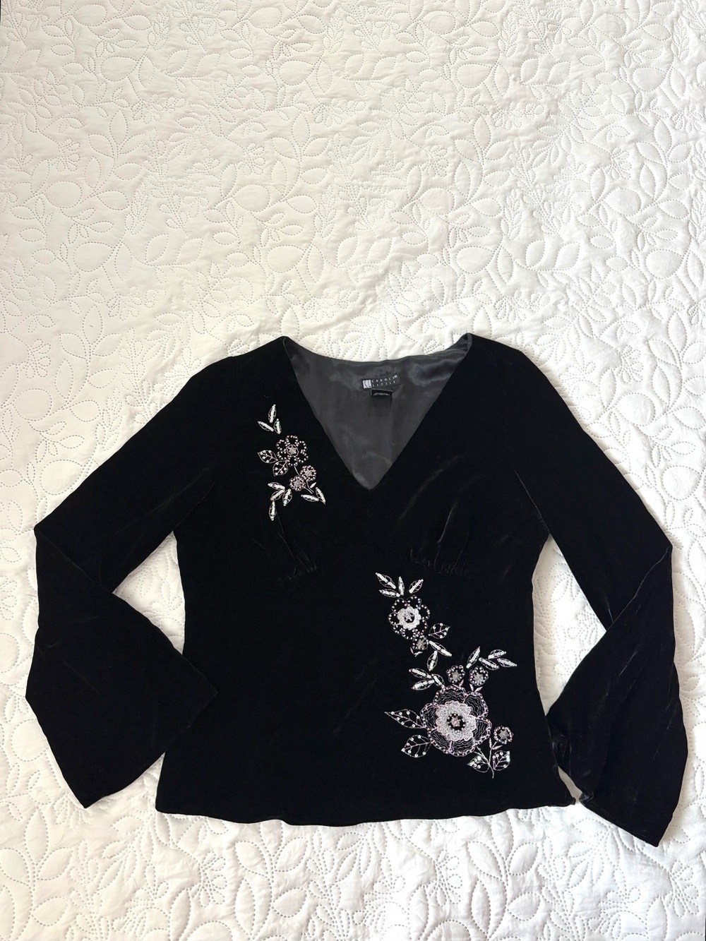 Carole Little Silk Velvet Beaded Floral Bell Sleeve Top Black Small